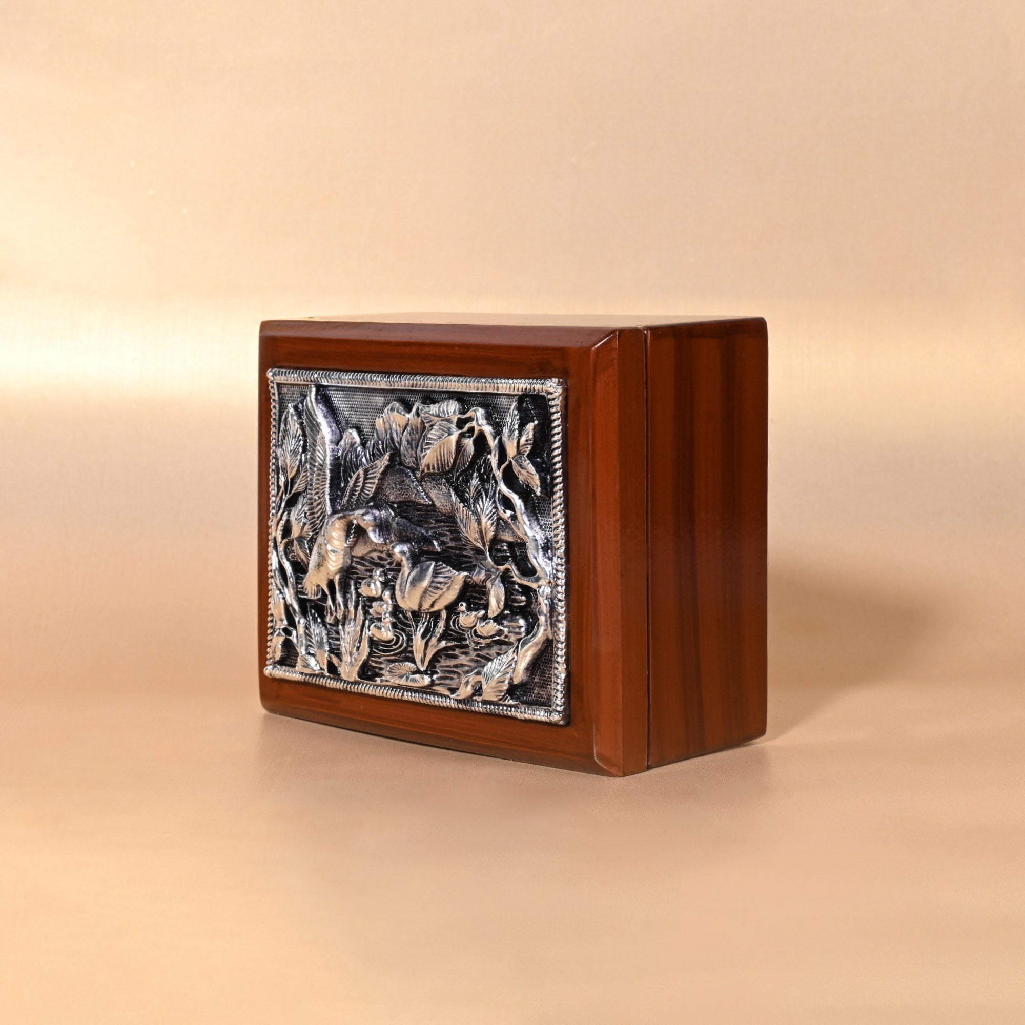 999 Silver Motif Dry Fruits Box